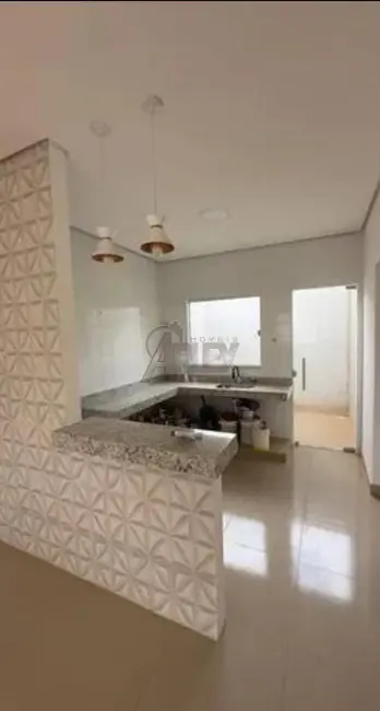 Foto 1 de Casa com 2 quartos à venda, 50m2 em Independência, Montes Claros - MG