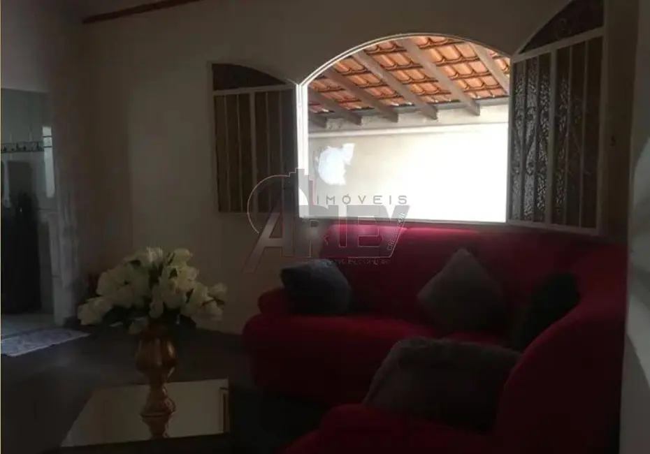 Foto 5 de Casa com 4 quartos à venda, 180m2 em Vila Sion, Montes Claros - MG