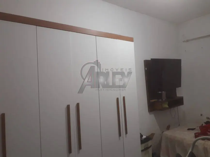 Foto 5 de Casa com 3 quartos à venda em Vila Sion, Montes Claros - MG