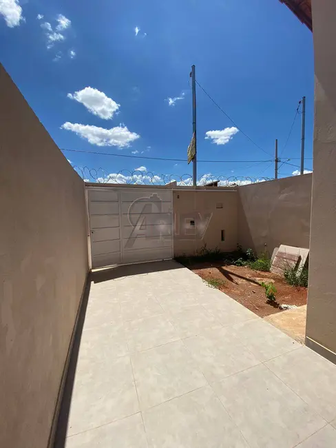 Foto 2 de Casa de Condomínio com 2 quartos à venda, 100m2 em Acácias, Montes Claros - MG