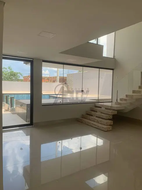 Foto 8 de Casa com 3 quartos à venda em Montes Claros - MG