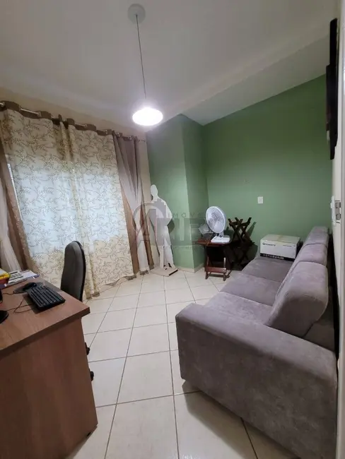 Foto 5 de Casa com 3 quartos à venda, 420m2 em Montes Claros - MG