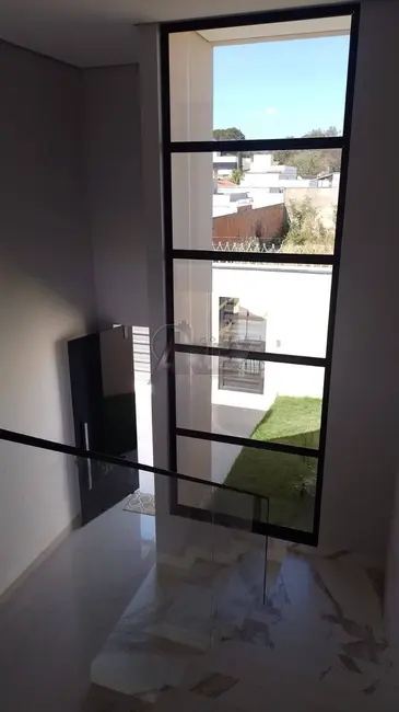 Casa com 3 quartos à venda, 300m2 em Augusta Mota, Montes Claros - MG - imagem 6 Foto 6 de Casa com 3 quartos à venda, 300m2 em Augusta Mota, Montes Claros - MG