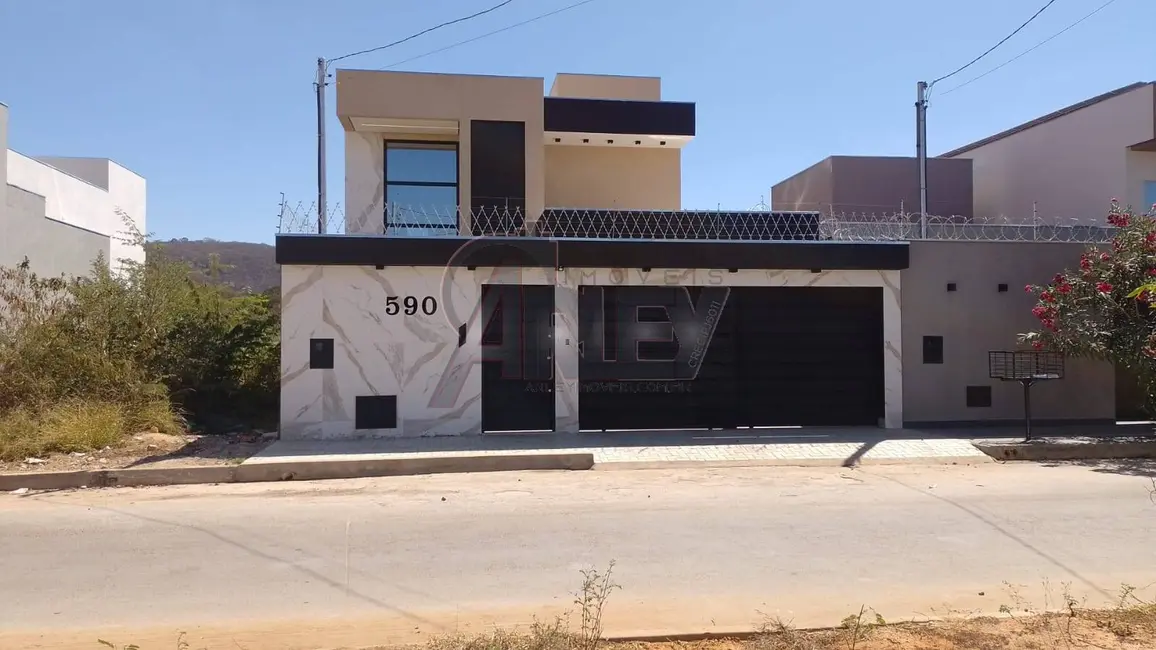 Casa com 3 quartos à venda, 300m2 em Augusta Mota, Montes Claros - MG - imagem 4 Foto 4 de Casa com 3 quartos à venda, 300m2 em Augusta Mota, Montes Claros - MG