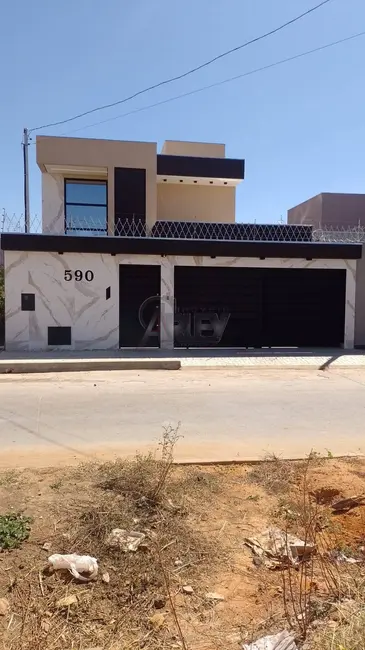 Casa com 3 quartos à venda, 300m2 em Augusta Mota, Montes Claros - MG - imagem 7 Foto 7 de Casa com 3 quartos à venda, 300m2 em Augusta Mota, Montes Claros - MG