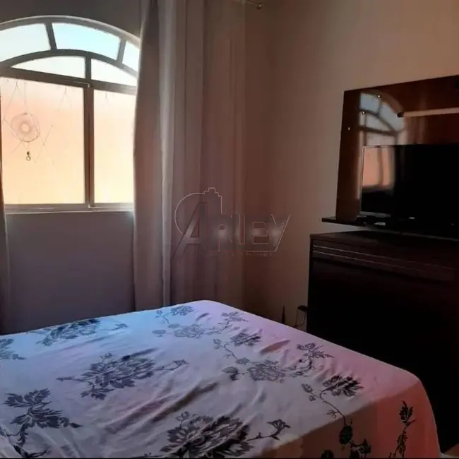 Casa com 3 quartos à venda, 180m2 em São Judas Tadeu, Montes Claros - MG - imagem 9 Foto 9 de Casa com 3 quartos à venda, 180m2 em São Judas Tadeu, Montes Claros - MG