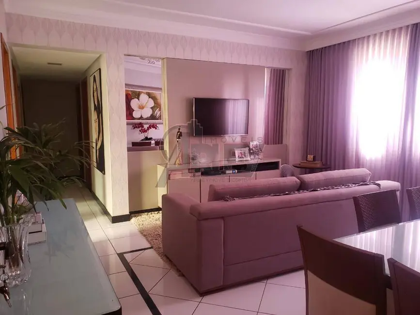 Foto 1 de Apartamento com 3 quartos à venda, 122m2 em São José, Montes Claros - MG