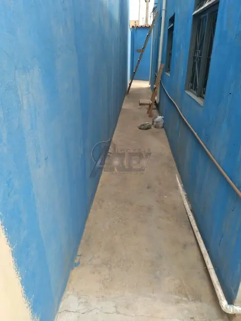 Foto 4 de Casa com 2 quartos à venda, 200m2 em Jaraguá, Montes Claros - MG