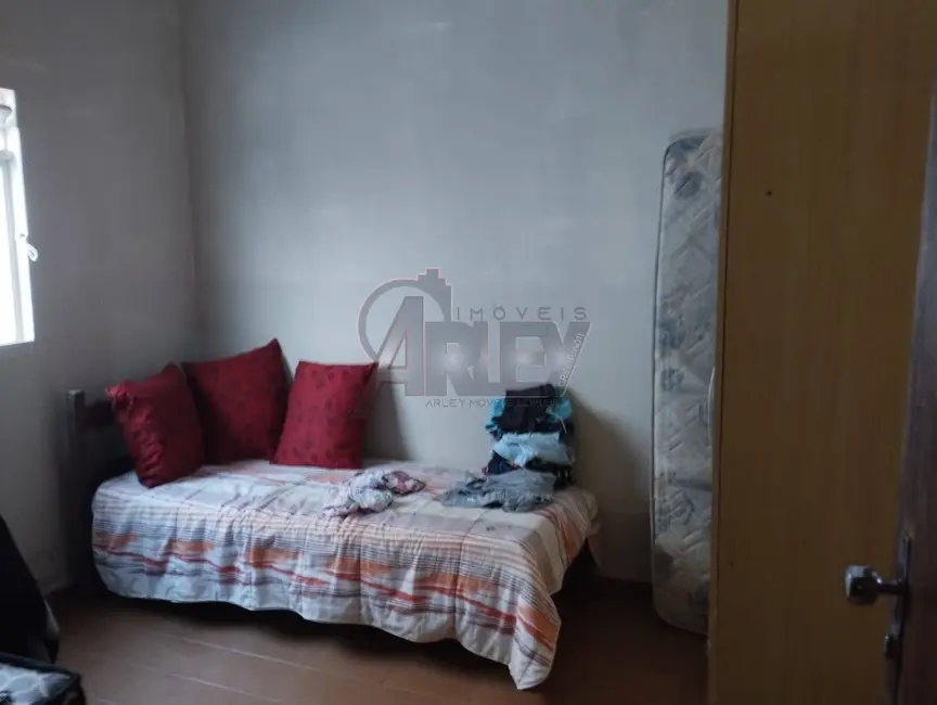 Foto 4 de Casa com 3 quartos à venda, 300m2 em Maracanã, Montes Claros - MG