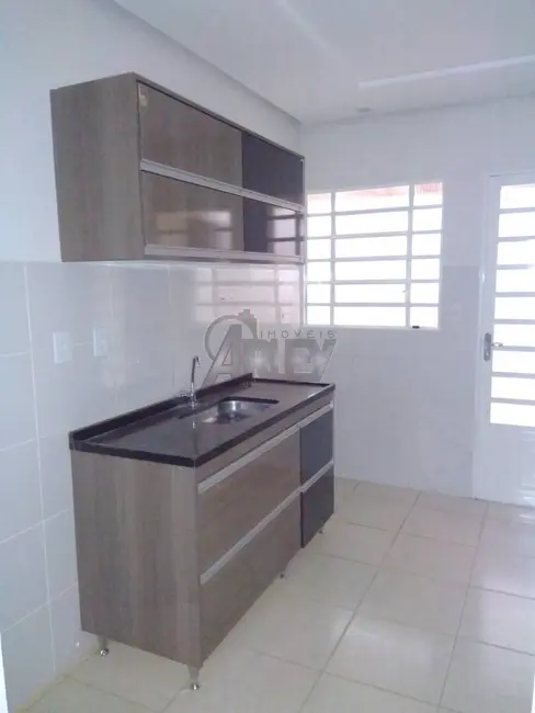 Foto 7 de Casa com 2 quartos à venda, 200m2 em Montes Claros - MG