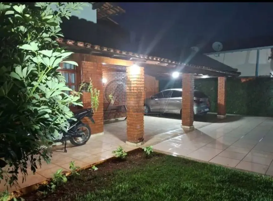 Foto 6 de Casa com 3 quartos à venda, 223m2 em Planalto, Montes Claros - MG