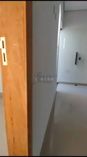 Foto 2 de Casa de Condomínio com 3 quartos à venda em Independência, Montes Claros - MG