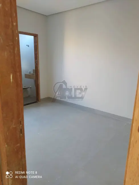 Foto 3 de Casa de Condomínio com 3 quartos à venda em Montes Claros - MG