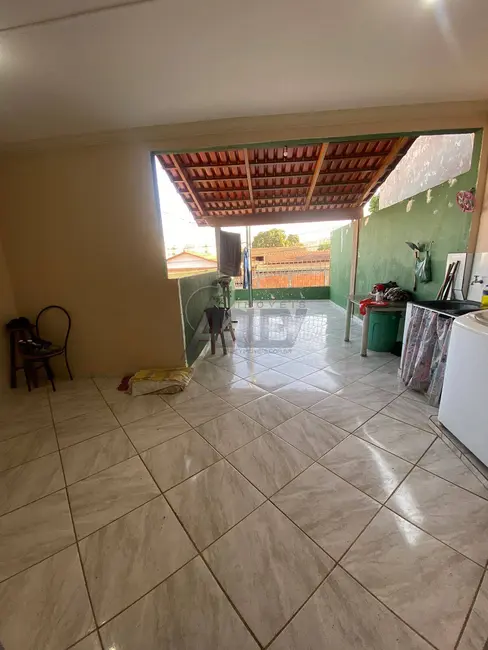 Foto 9 de Casa com 6 quartos à venda em Vila Ipiranga, Montes Claros - MG