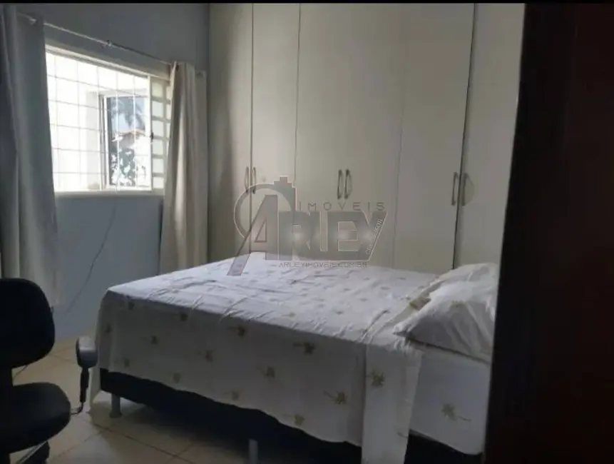 Foto 17 de Casa à venda em Montes Claros - MG