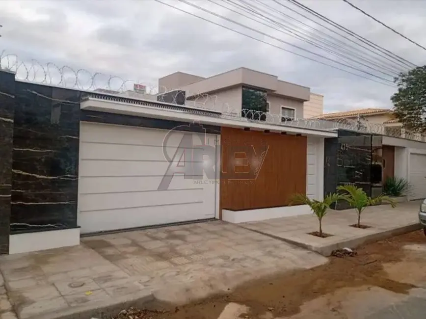 Foto 1 de Casa de Condomínio com 3 quartos à venda, 360m2 em Morada da Serra, Montes Claros - MG