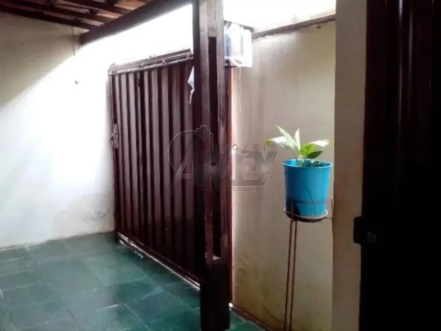 Foto 7 de Casa com 3 quartos à venda em Montes Claros - MG