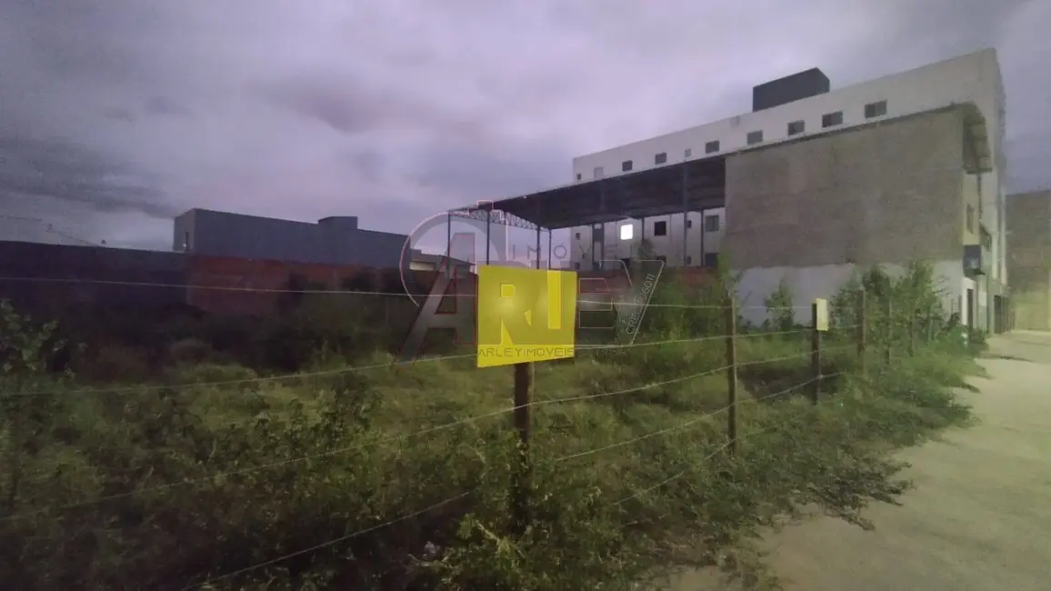 Foto 3 de Terreno / Lote à venda, 348m2 em Todos os Santos, Montes Claros - MG