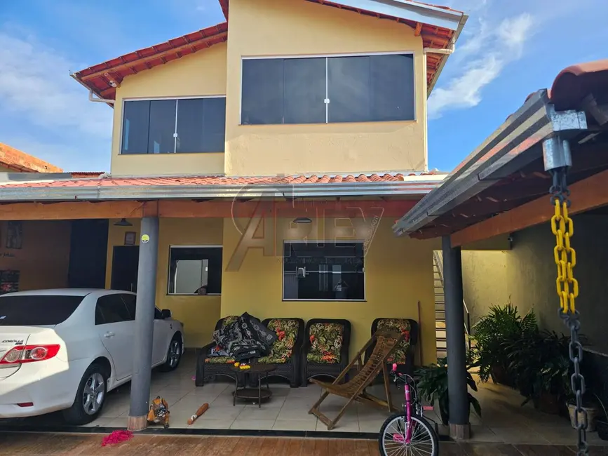 Casa com 3 quartos à venda em Santa Lúcia, Montes Claros - MG - imagem 6 Foto 6 de Casa com 3 quartos à venda em Santa Lúcia, Montes Claros - MG