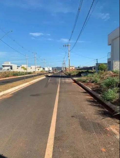 Foto 3 de Terreno / Lote à venda em Montes Claros - MG