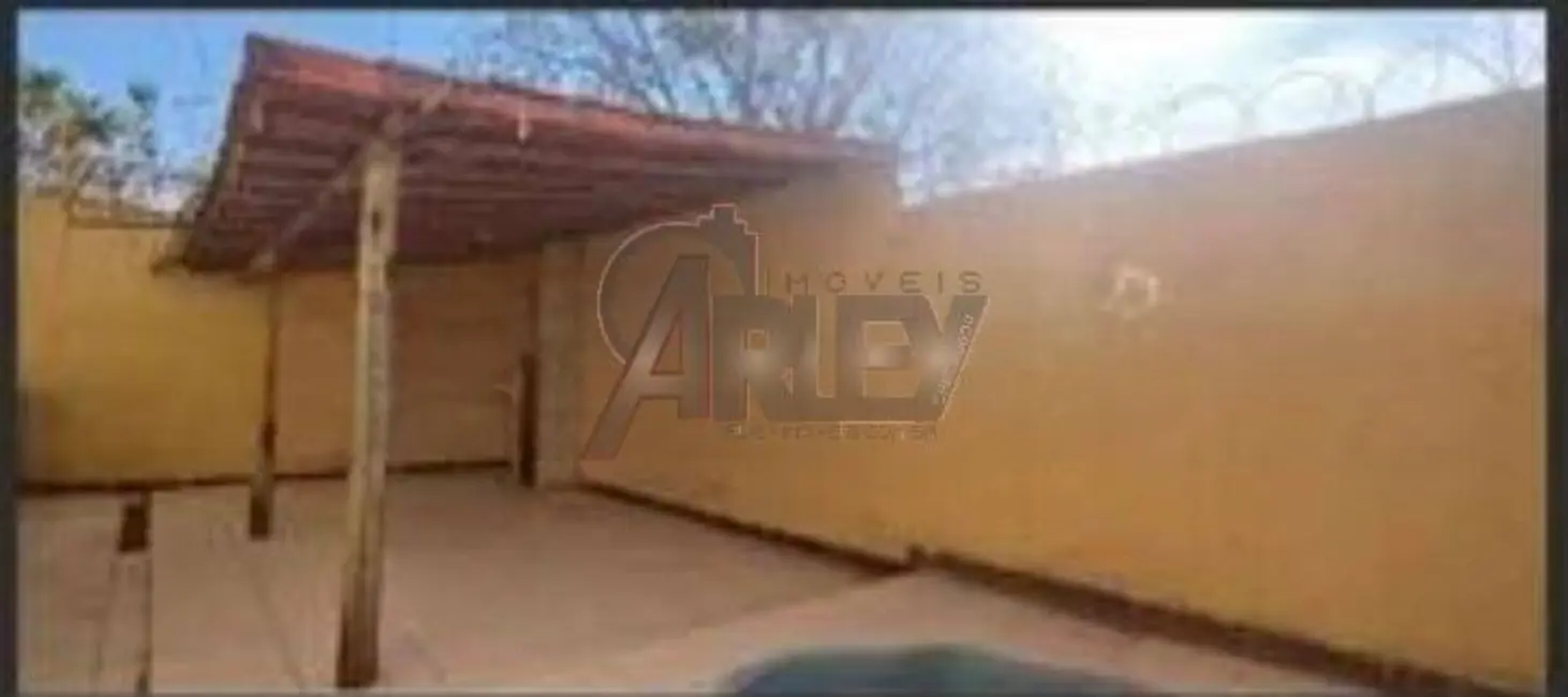 Casa com 3 quartos à venda, 258m2 em Montes Claros - MG - imagem 4 Foto 4 de Casa com 3 quartos à venda, 258m2 em Montes Claros - MG