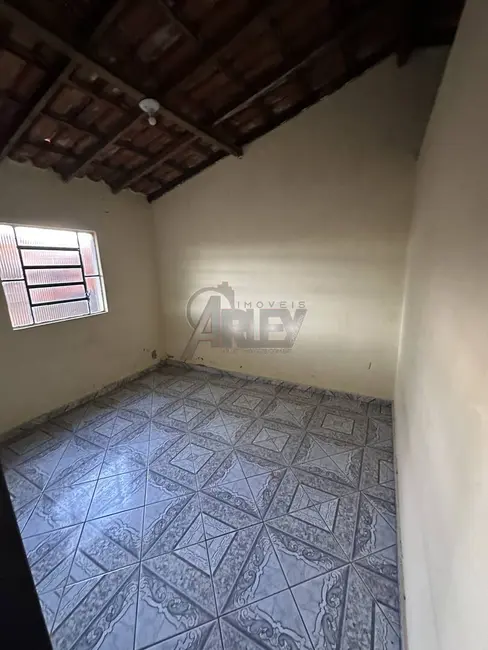 Casa com 2 quartos à venda, 100m2 em Montes Claros - MG - imagem 5 Foto 5 de Casa com 2 quartos à venda, 100m2 em Montes Claros - MG