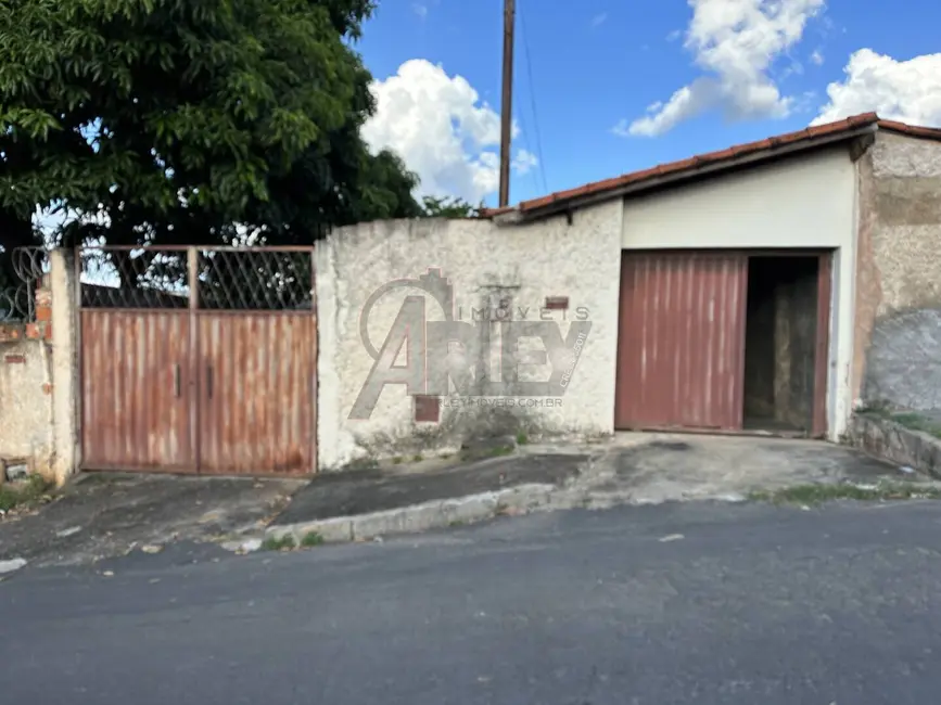 Casa com 2 quartos à venda, 100m2 em Montes Claros - MG - imagem 1 Foto 1 de Casa com 2 quartos à venda, 100m2 em Montes Claros - MG