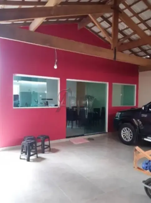 Foto 1 de Casa com 3 quartos à venda em Guarujá, Montes Claros - MG