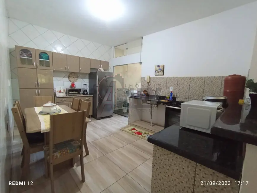 Foto 2 de Casa com 3 quartos à venda, 356m2 em São Judas Tadeu, Montes Claros - MG