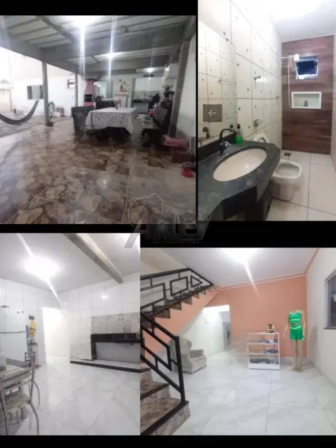 Foto 1 de Casa com 3 quartos à venda em Montes Claros - MG