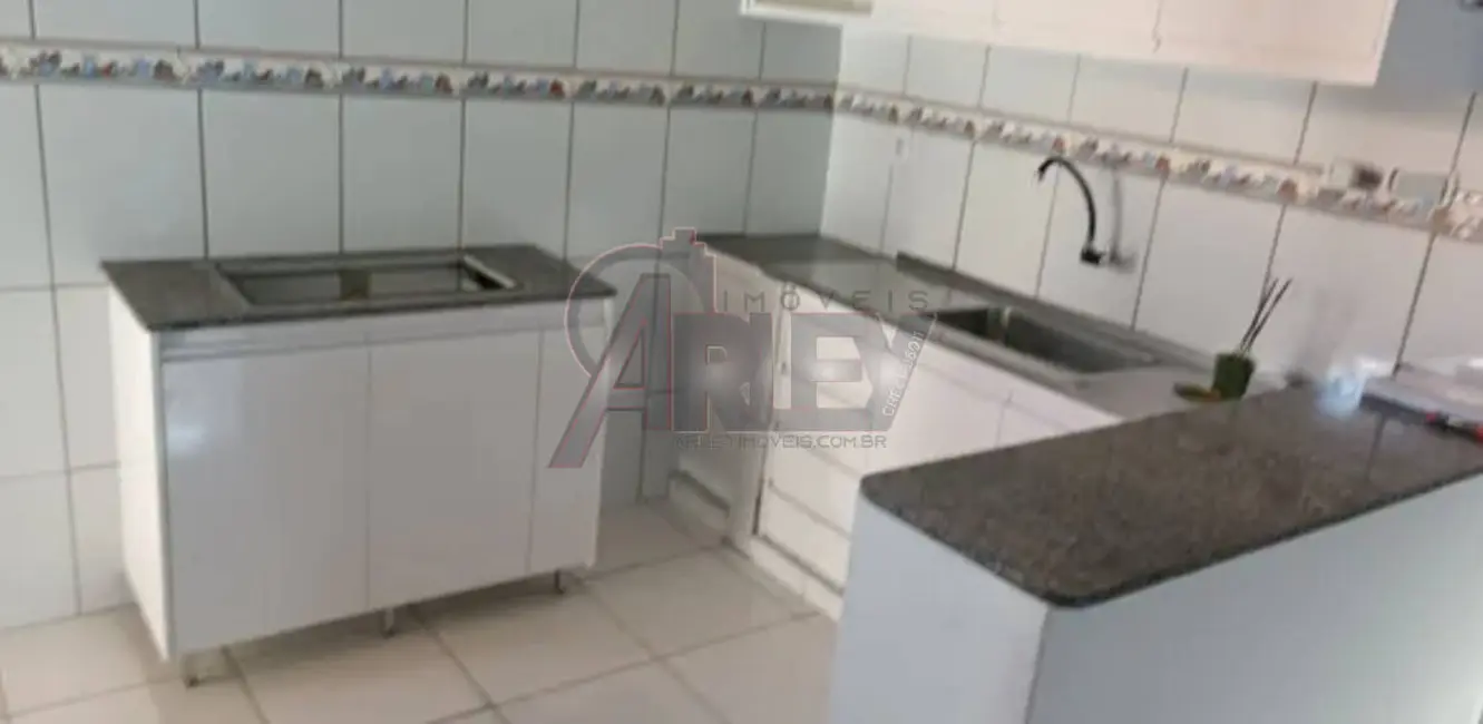 Foto 4 de Casa com 4 quartos à venda em Vila Ipiranga, Montes Claros - MG