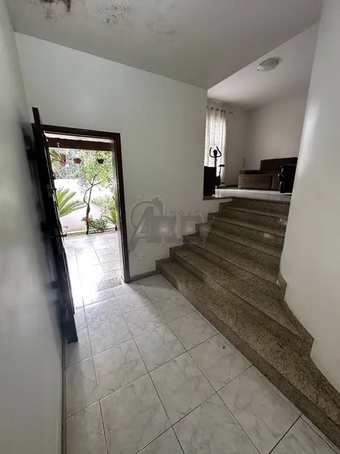 Casa com 3 quartos à venda, 200m2 em Todos os Santos, Montes Claros - MG - imagem 8 Foto 8 de Casa com 3 quartos à venda, 200m2 em Todos os Santos, Montes Claros - MG