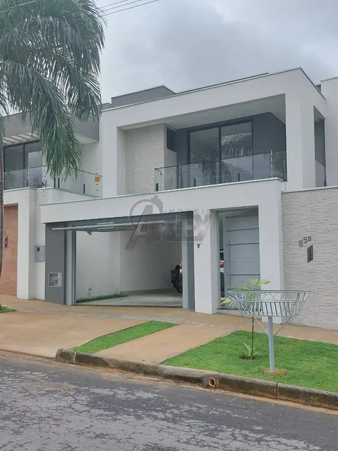 Foto 4 de Casa de Condomínio com 3 quartos à venda em Montes Claros - MG