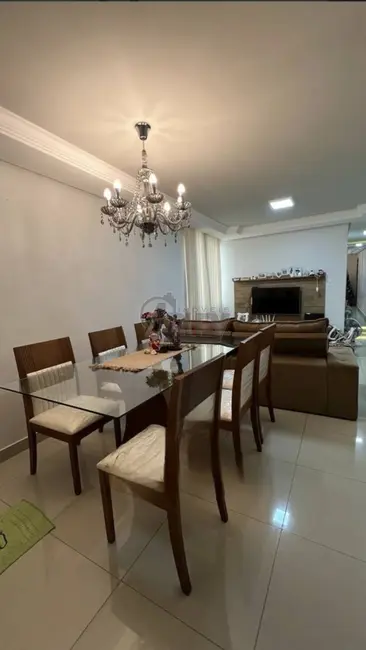 Foto 2 de Apartamento com 3 quartos à venda em Morada do Sol, Montes Claros - MG