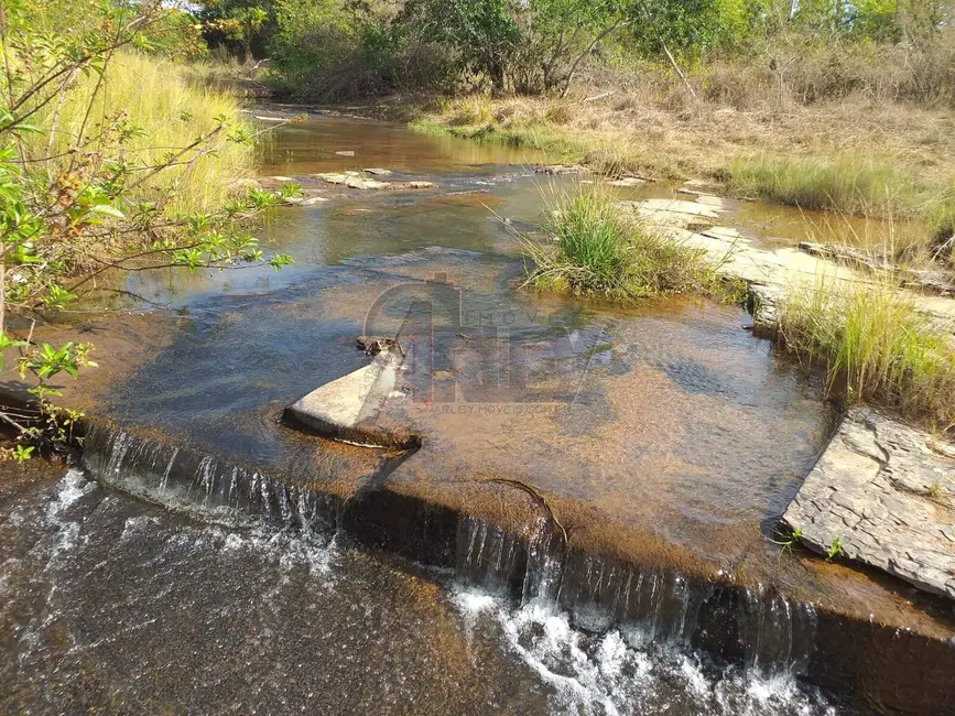 Foto 9 de Fazenda / Haras com 4 quartos à venda em Montes Claros - MG