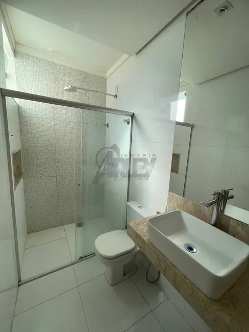 Foto 3 de Casa com 3 quartos à venda, 120m2 em Universitário, Montes Claros - MG