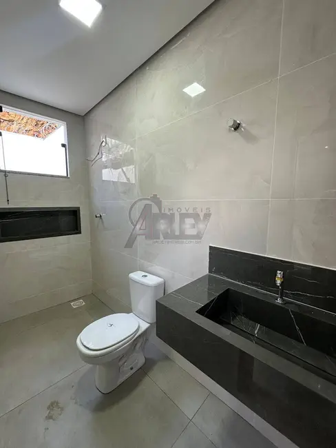 Foto 4 de Casa de Condomínio com 3 quartos à venda, 140m2 em Montes Claros - MG