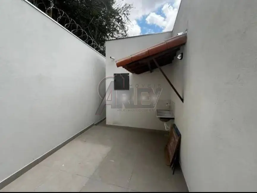 Casa de Condomínio com 3 quartos à venda, 180m2 em Montes Claros - MG - imagem 9 Foto 9 de Casa de Condomínio com 3 quartos à venda, 180m2 em Montes Claros - MG