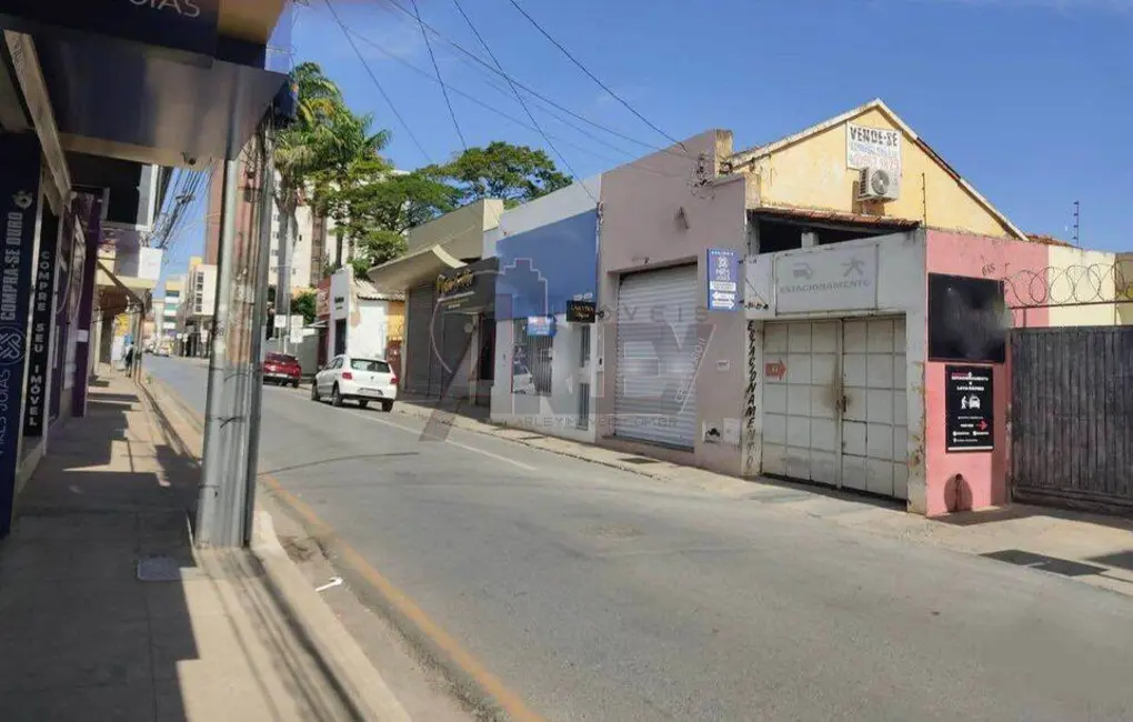 Foto 4 de Casa à venda em Centro, Montes Claros - MG