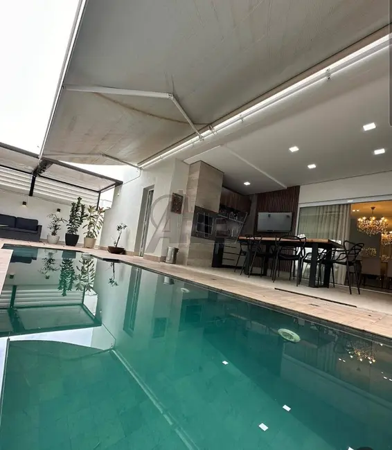 Foto 3 de Casa com 4 quartos à venda, 375m2 em Ibituruna, Montes Claros - MG