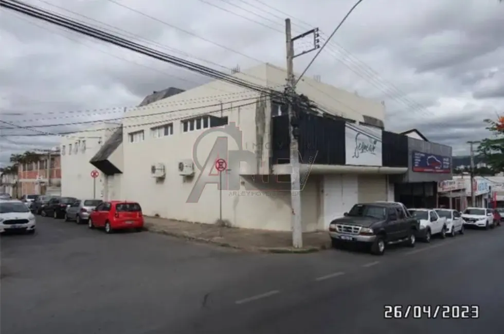 Foto 1 de Armazém / Galpão à venda em São José, Montes Claros - MG