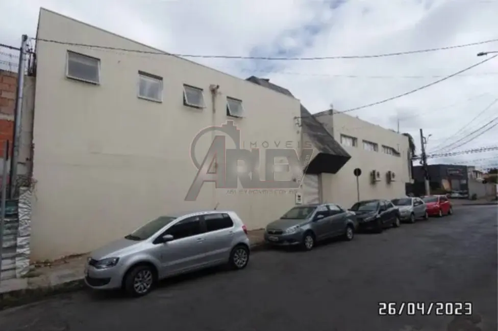 Foto 3 de Armazém / Galpão à venda em São José, Montes Claros - MG
