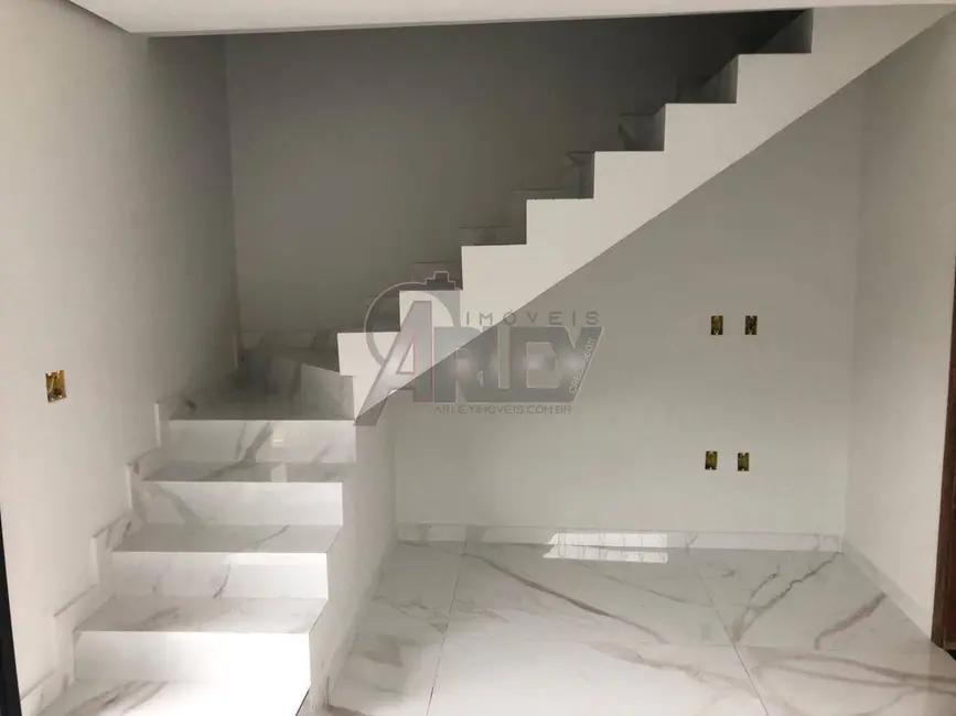 Foto 7 de Casa de Condomínio com 3 quartos à venda em Montes Claros - MG