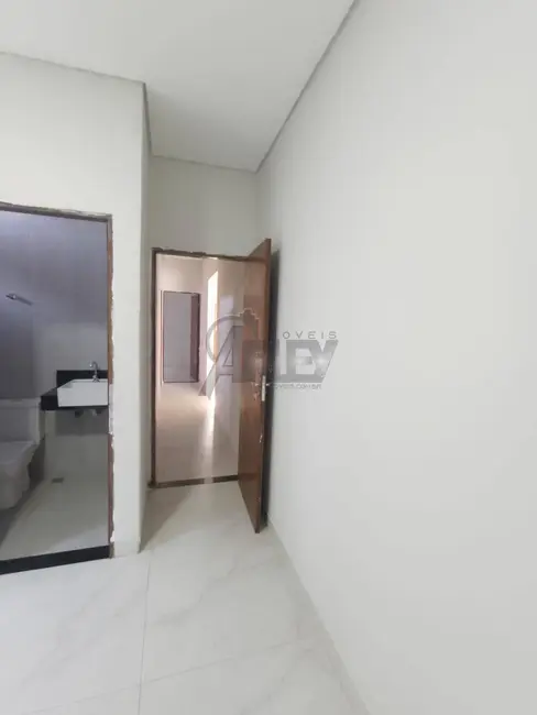 Foto 8 de Casa com 3 quartos à venda em Montes Claros - MG