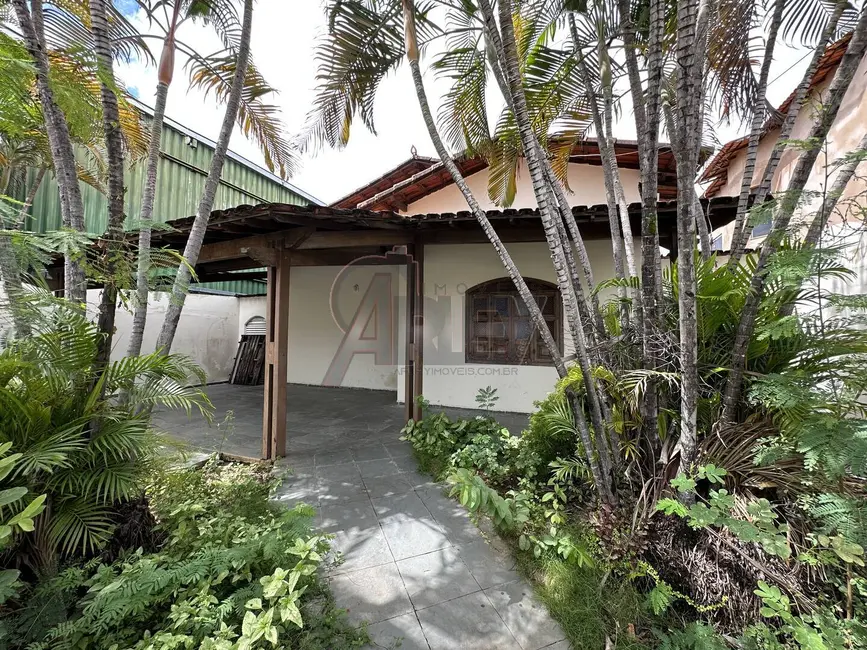 Casa com 3 quartos à venda, 180m2 em João Gordo, Montes Claros - MG - imagem 1 Foto 1 de Casa com 3 quartos à venda, 180m2 em João Gordo, Montes Claros - MG