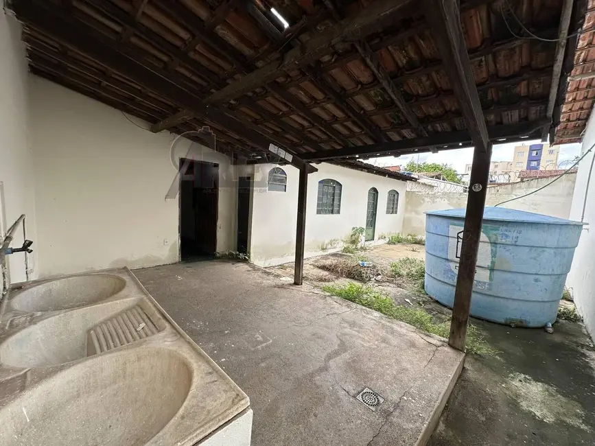 Casa com 3 quartos à venda, 180m2 em João Gordo, Montes Claros - MG - imagem 7 Foto 7 de Casa com 3 quartos à venda, 180m2 em João Gordo, Montes Claros - MG