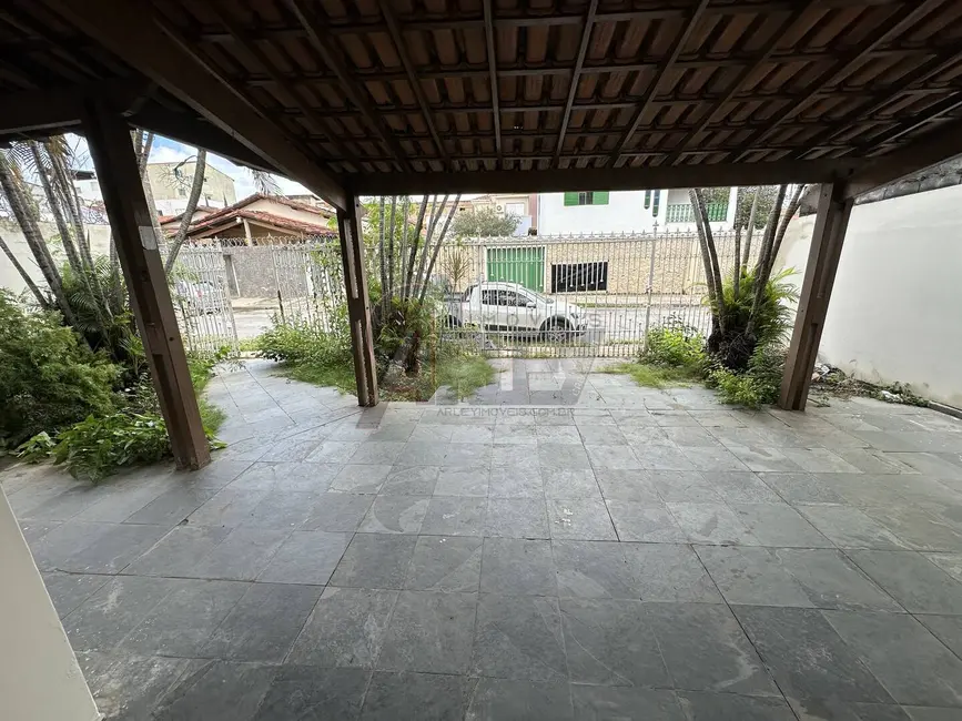 Casa com 3 quartos à venda, 180m2 em João Gordo, Montes Claros - MG - imagem 2 Foto 2 de Casa com 3 quartos à venda, 180m2 em João Gordo, Montes Claros - MG