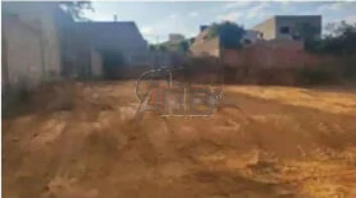 Foto 1 de Terreno / Lote à venda, 180m2 em Santa Lúcia, Montes Claros - MG