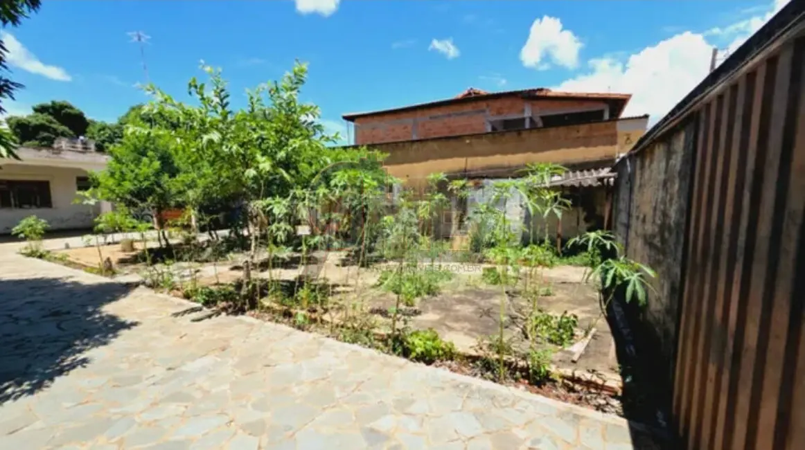 Foto 5 de Casa com 3 quartos à venda, 600m2 em Jardim Primavera, Montes Claros - MG