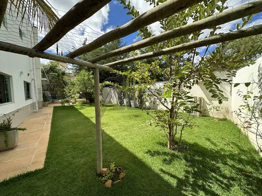 Foto 6 de Casa com 4 quartos à venda, 360m2 em Ibituruna, Montes Claros - MG